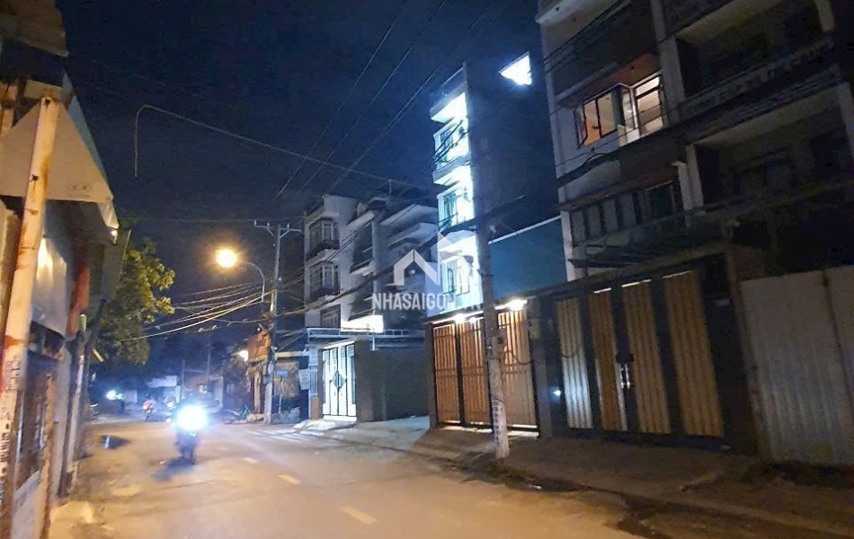 Bán nhà góc 2 mặt tiền đường 11 trường thọ thủ đức TPHCM.Lh 0909428959.